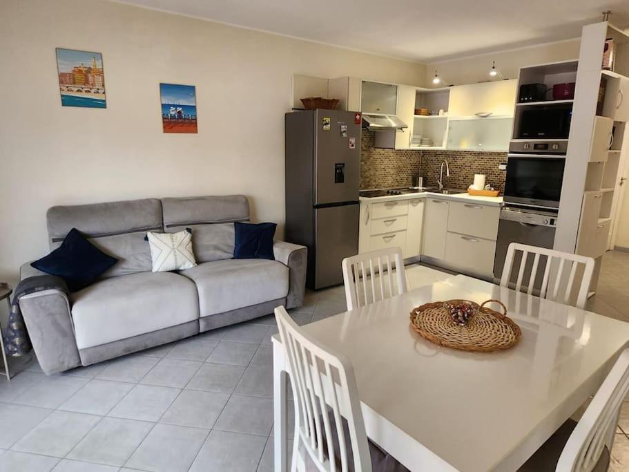 Appartement Ambassadeur ม็องตง ภายนอก รูปภาพ